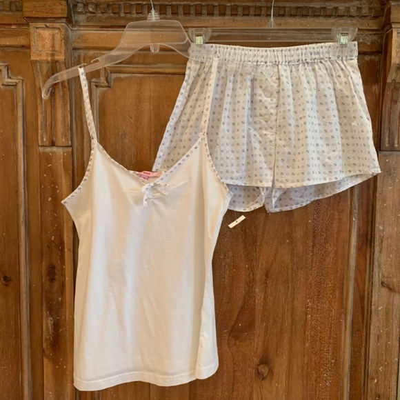 NEW White Camisole With Shorts Set Size Small - Picture 12 of 12